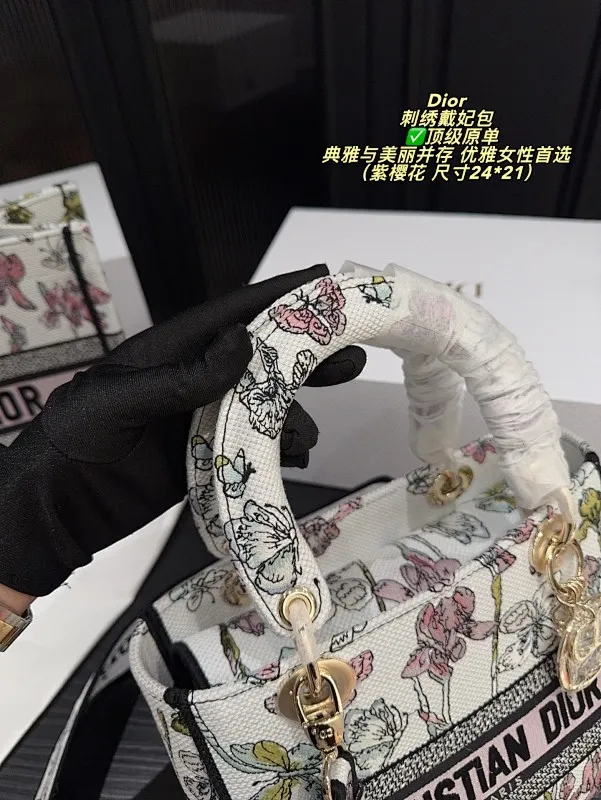 All Categories Official Website "Brand Women's Bags" Women's Bags 💙 DIOR 2025 New DIOR Crossbody Bag