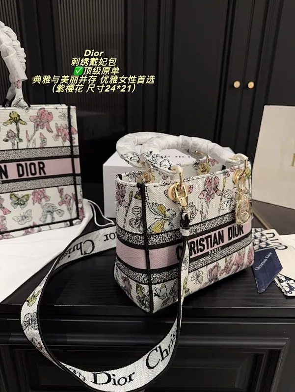 All Categories Official Website "Brand Women's Bags" Women's Bags 💙 DIOR 2025 New DIOR Crossbody Bag