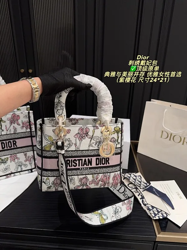 All Categories Official Website "Brand Women's Bags" Women's Bags 💙 DIOR 2025 New DIOR Crossbody Bag
