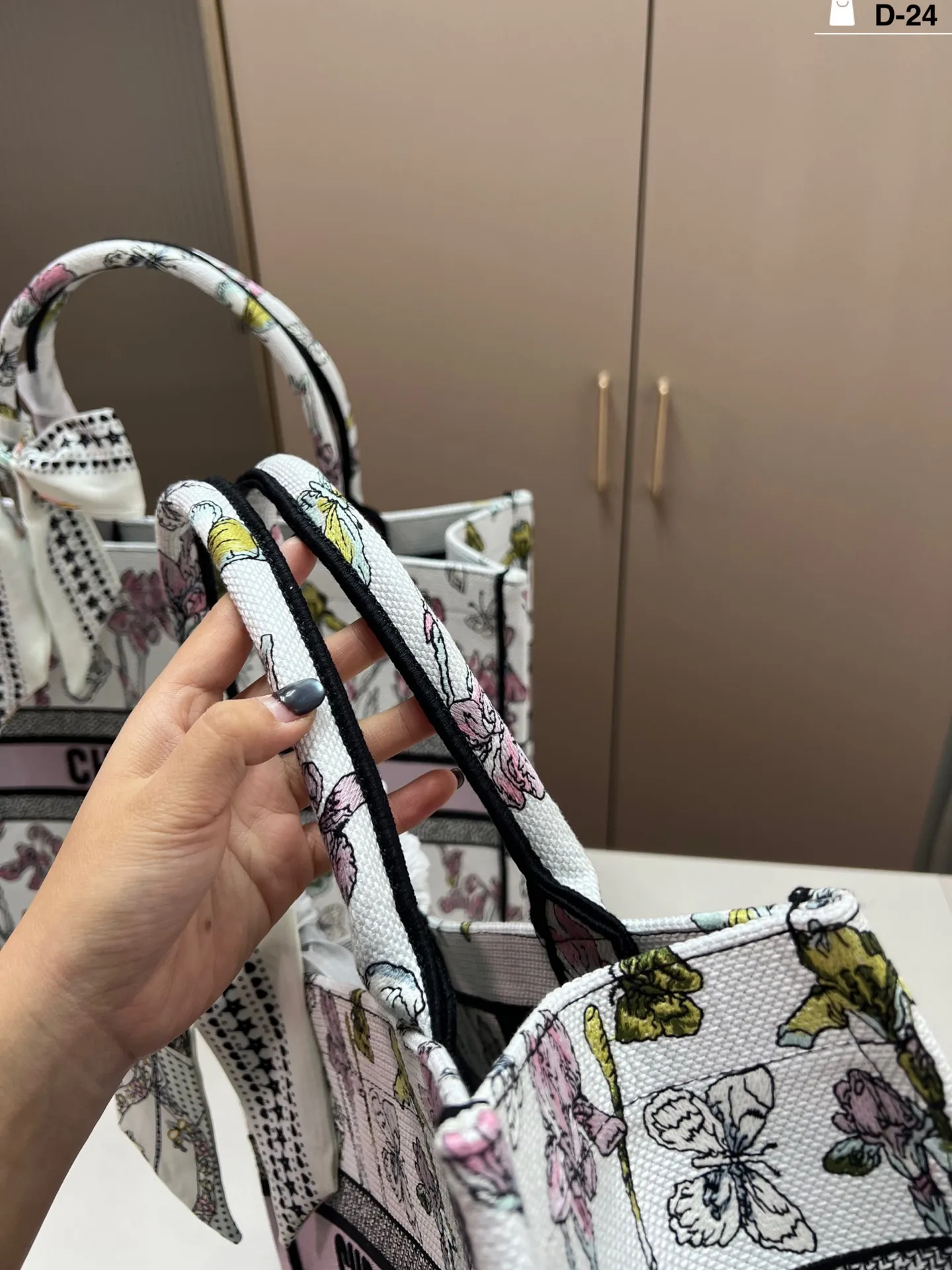 All Categories Official Website "Brand Women's Bags" Women's Bags 💙 DIOR 2025 New DIOR Handbags