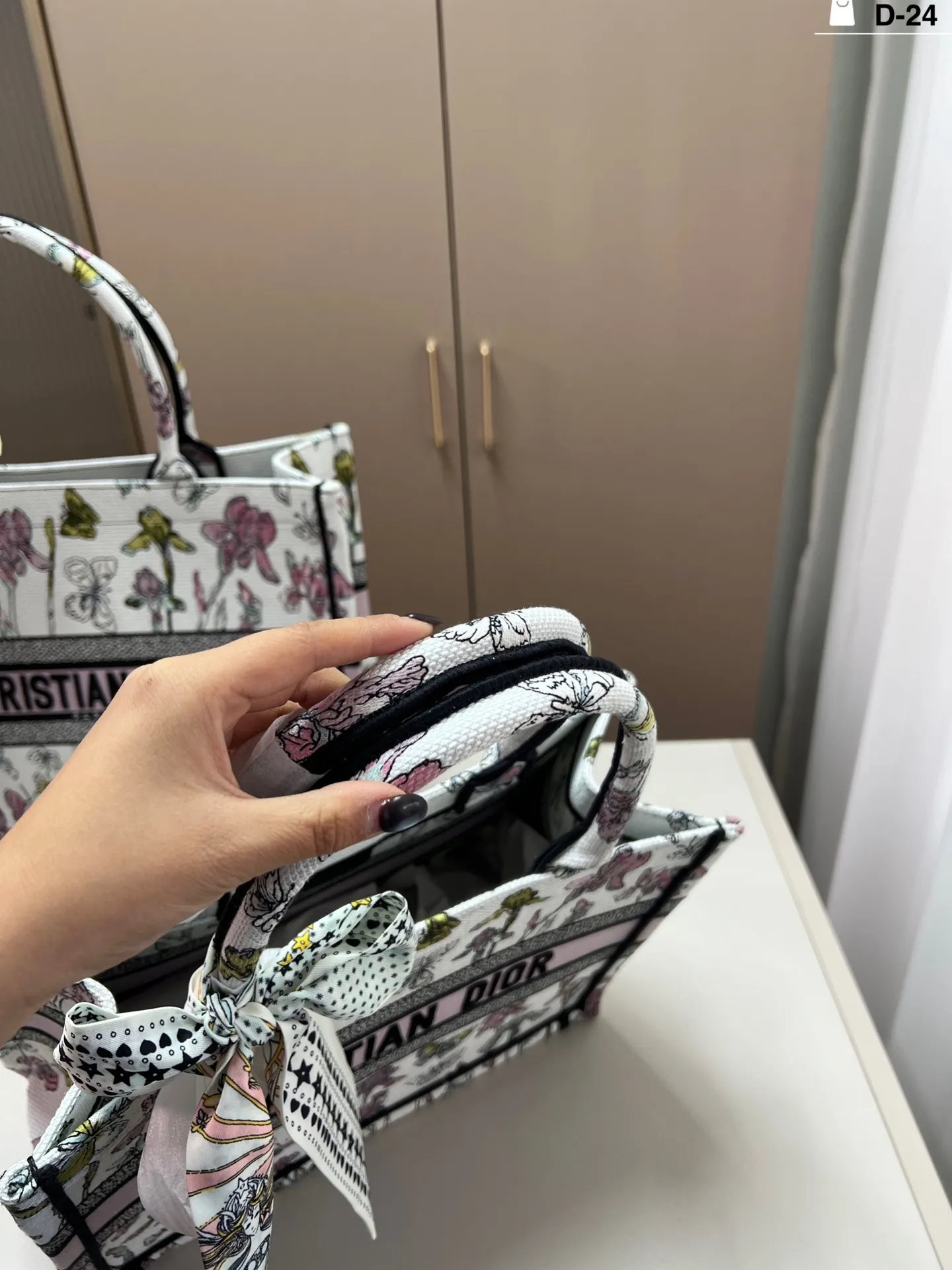 All Categories Official Website "Brand Women's Bags" Women's Bags 💙 DIOR 2025 New DIOR Handbags