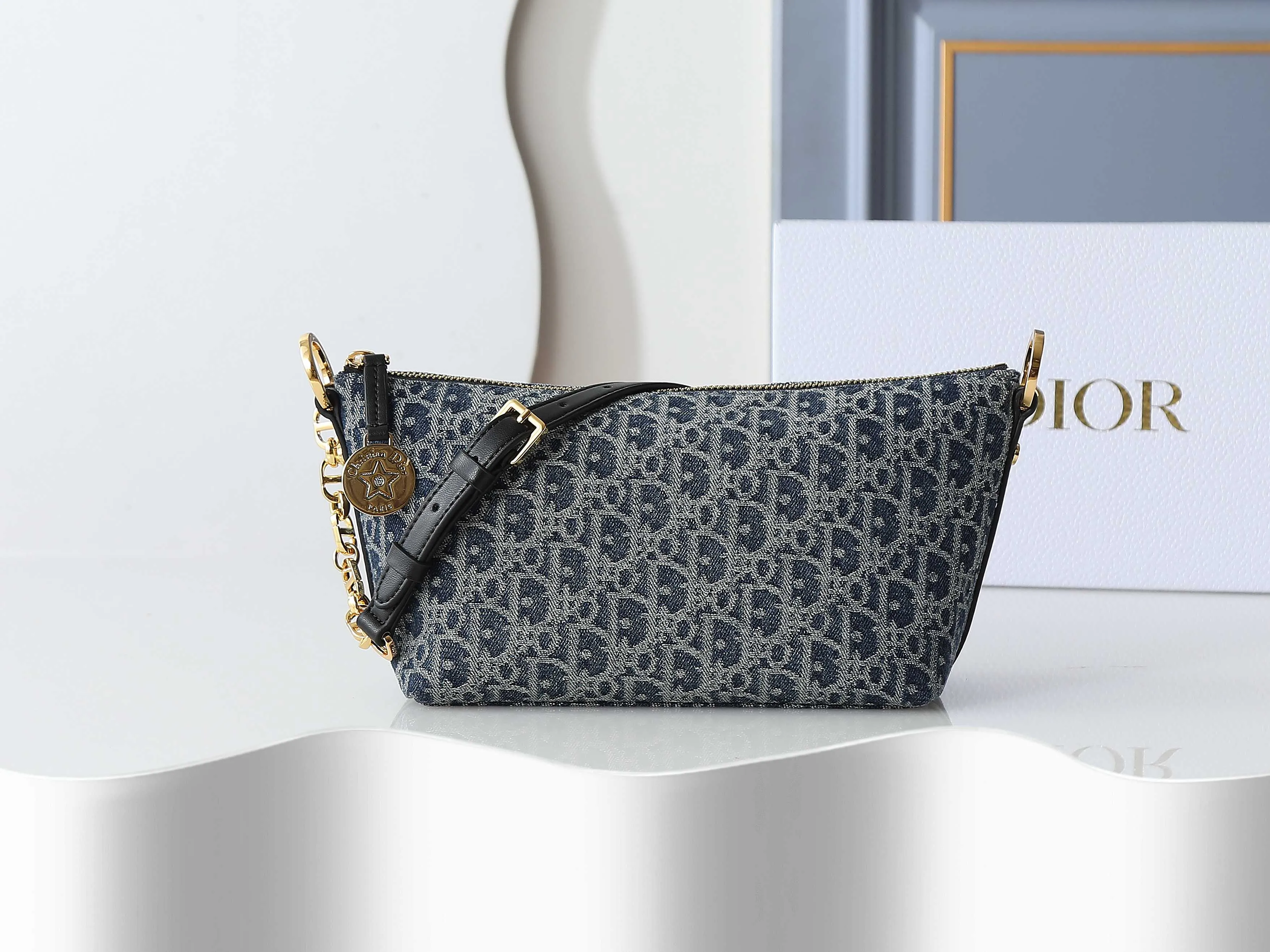 All Categories Official Website "Brand Women's Bags" Women's Bags 💙 DIOR 2026 New DIOR Crossbody Bag