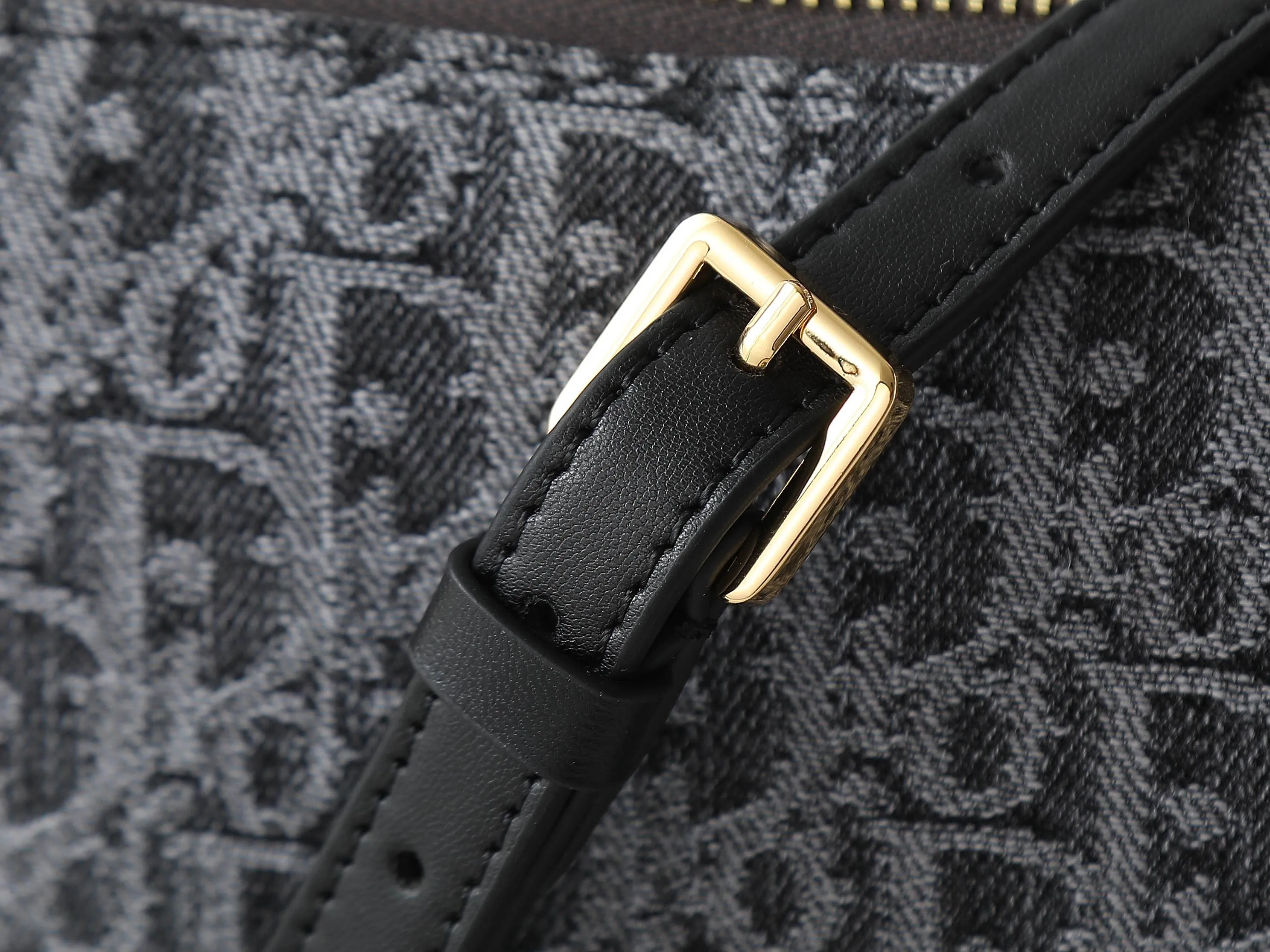 All Categories Official Website "Brand Women's Bags" Women's Bags 💙 DIOR 2026 New DIOR Crossbody Bag