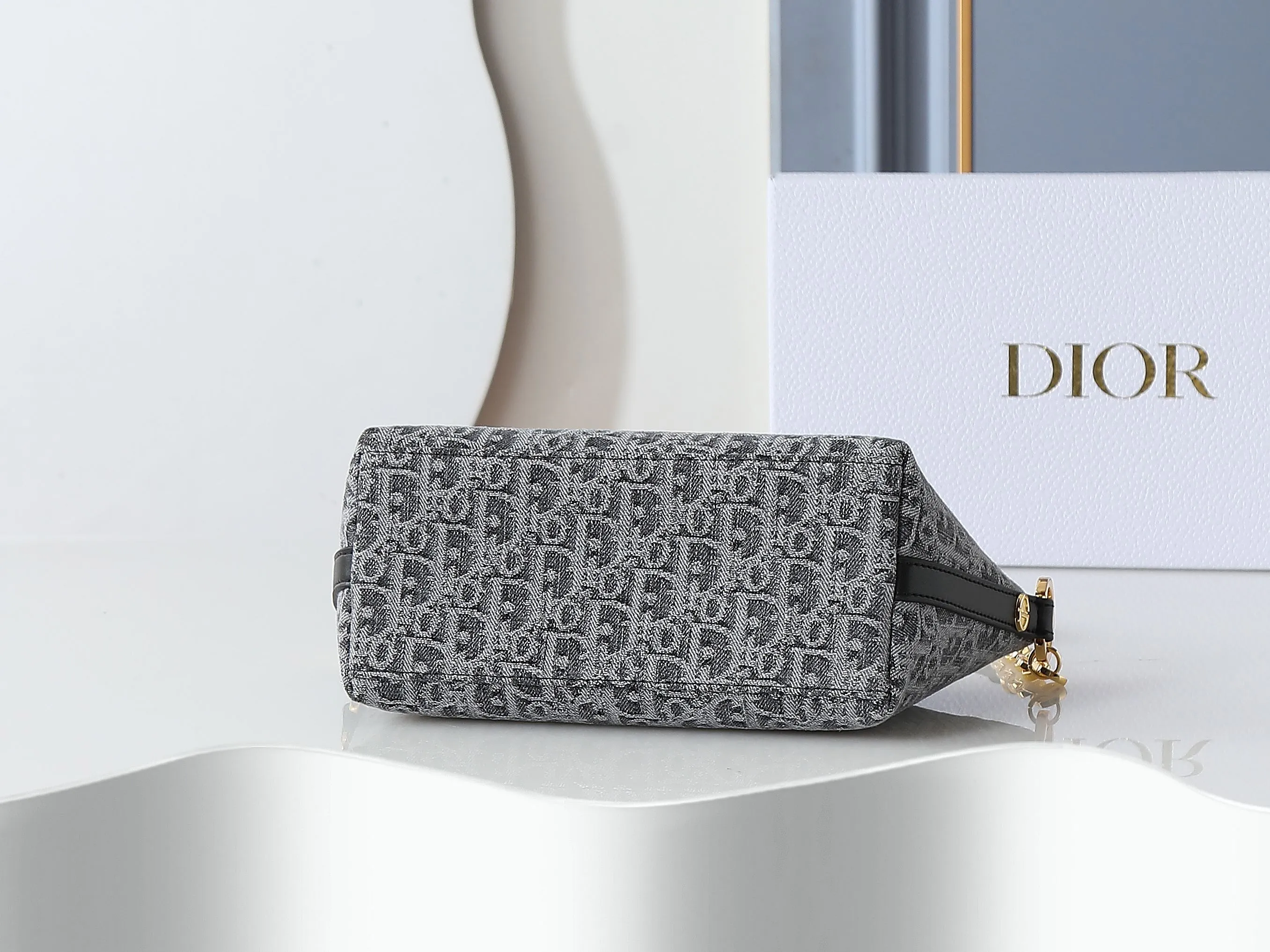 All Categories Official Website "Brand Women's Bags" Women's Bags 💙 DIOR 2026 New DIOR Crossbody Bag