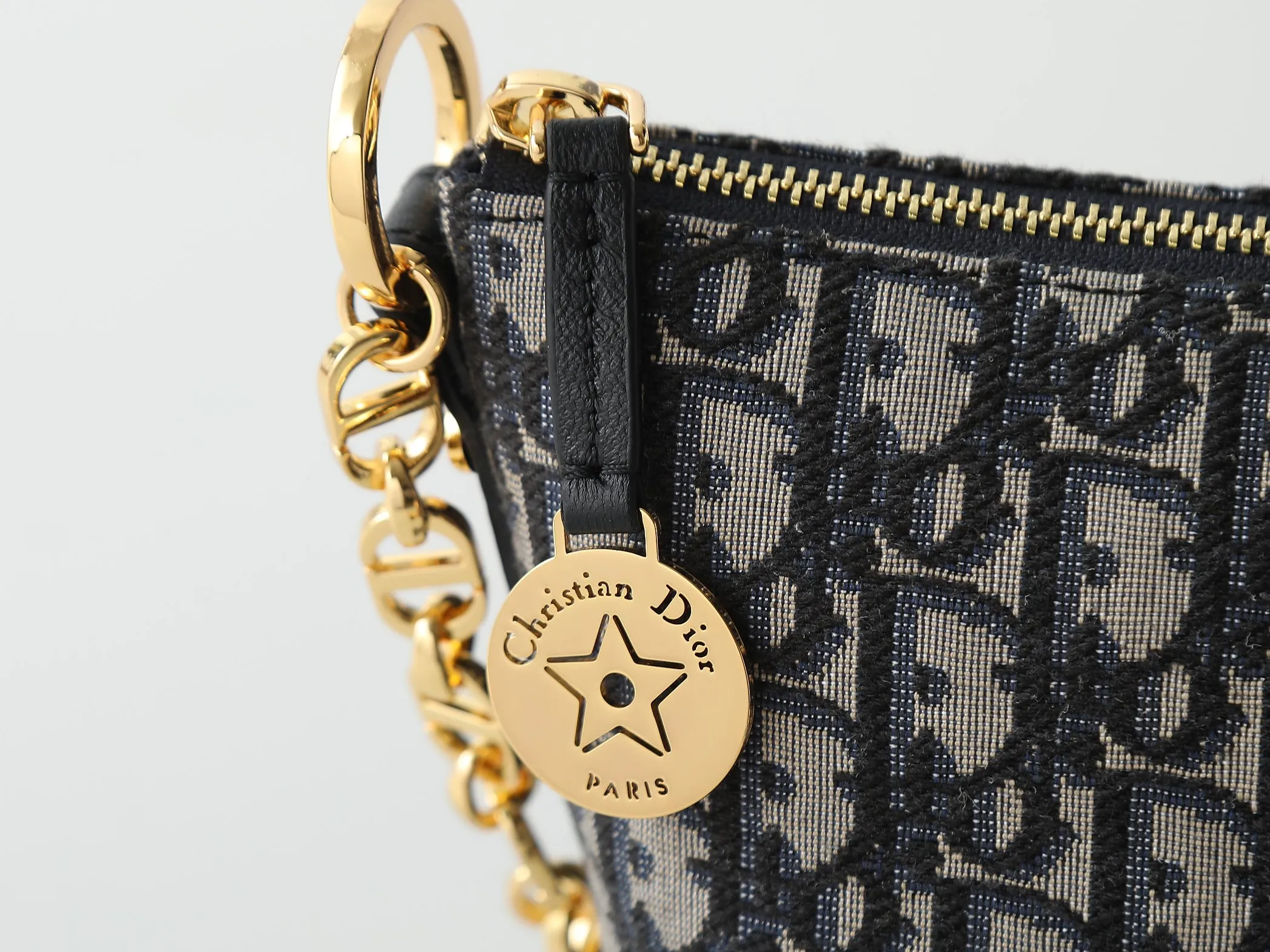 All Categories Official Website "Brand Women's Bags" Women's Bags 💙 DIOR 2026 New DIOR Crossbody Bag