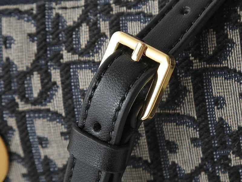 All Categories Official Website "Brand Women's Bags" Women's Bags 💙 DIOR 2026 New DIOR Crossbody Bag