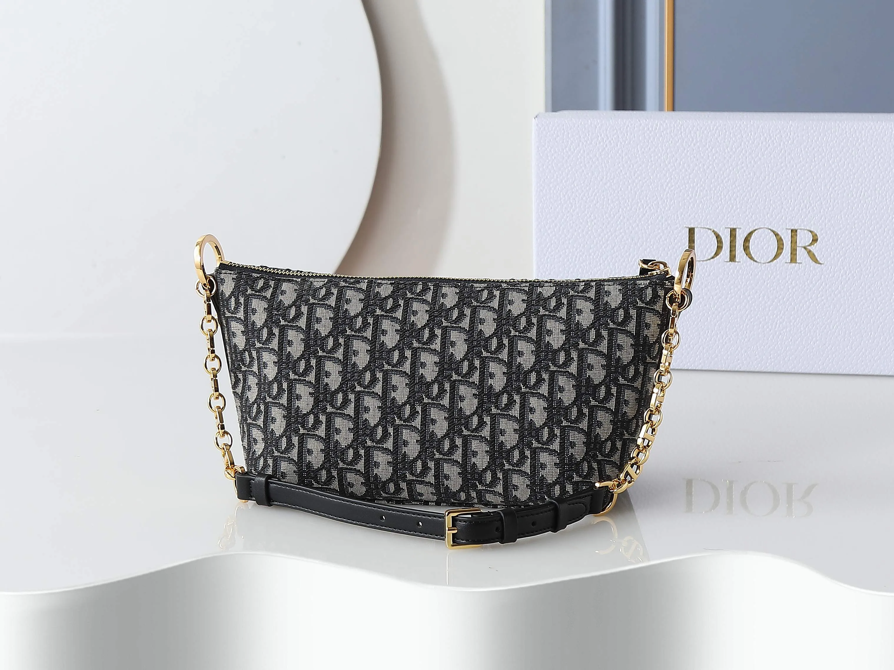 All Categories Official Website "Brand Women's Bags" Women's Bags 💙 DIOR 2026 New DIOR Crossbody Bag