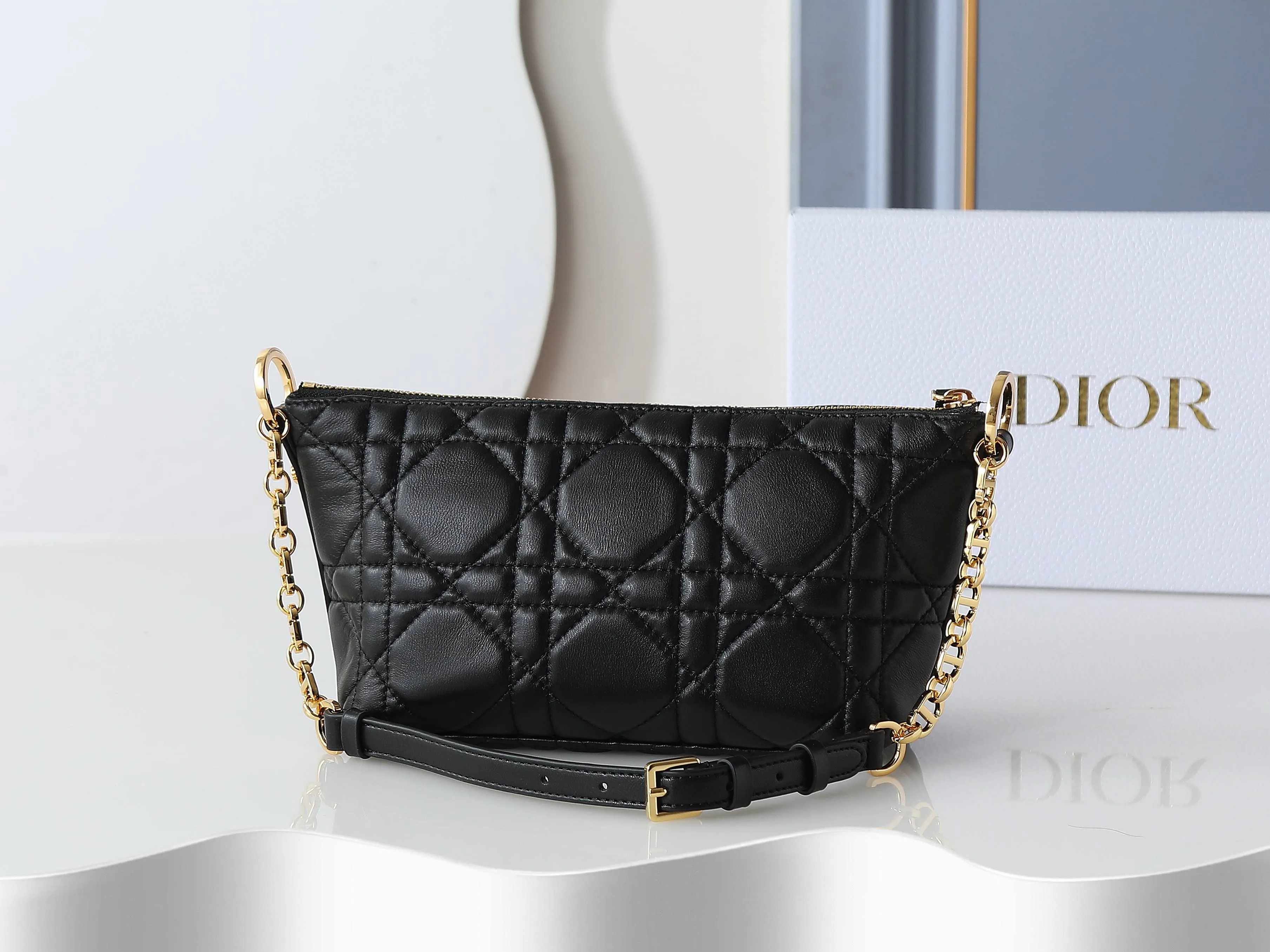 All Categories Official Website "Brand Women's Bags" Women's Bags 💙 DIOR 2026 New DIOR Crossbody Bag