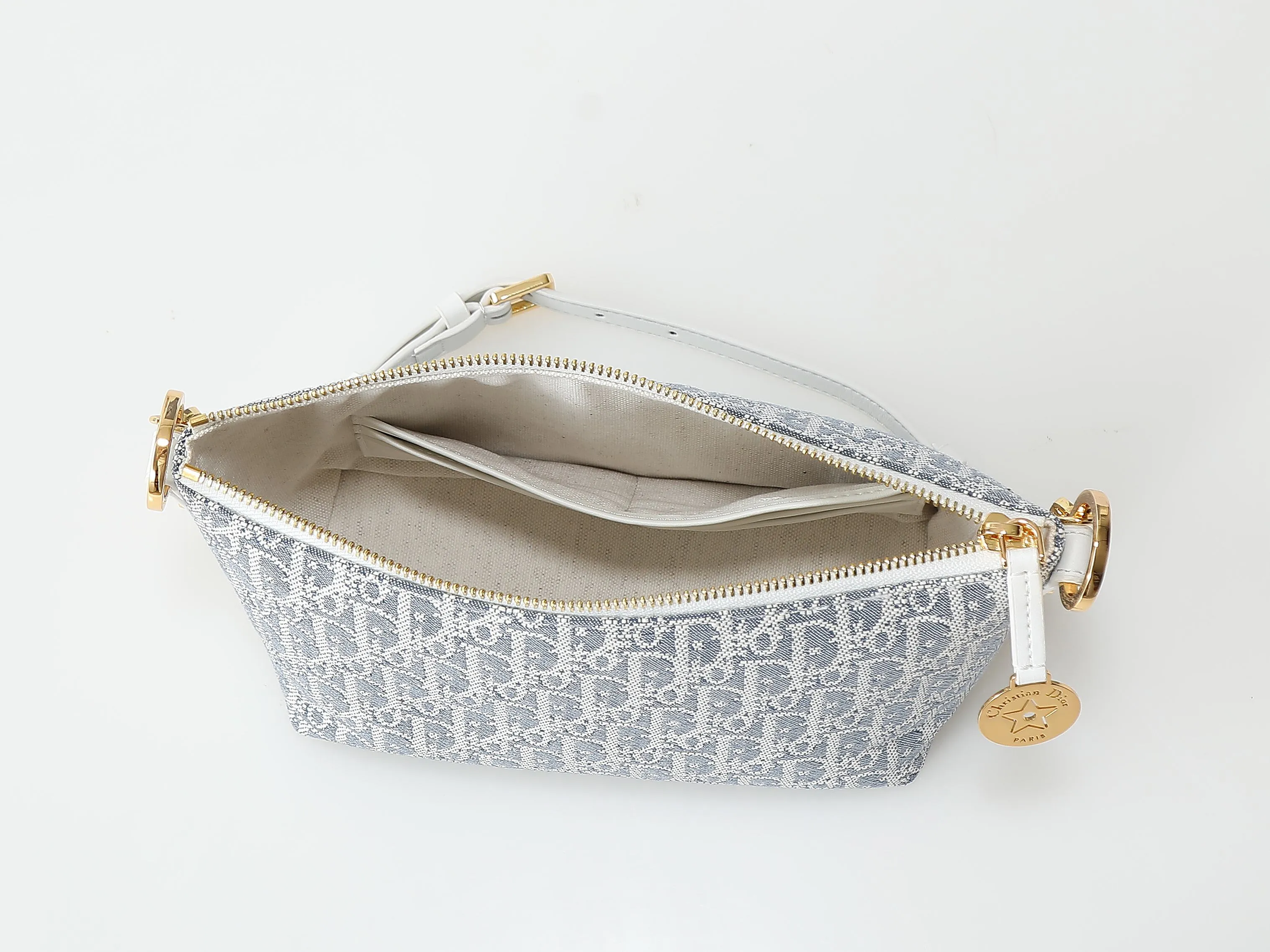 All Categories Official Website "Brand Women's Bags" Women's Bags 💙 DIOR 2026 New DIOR Crossbody Bag