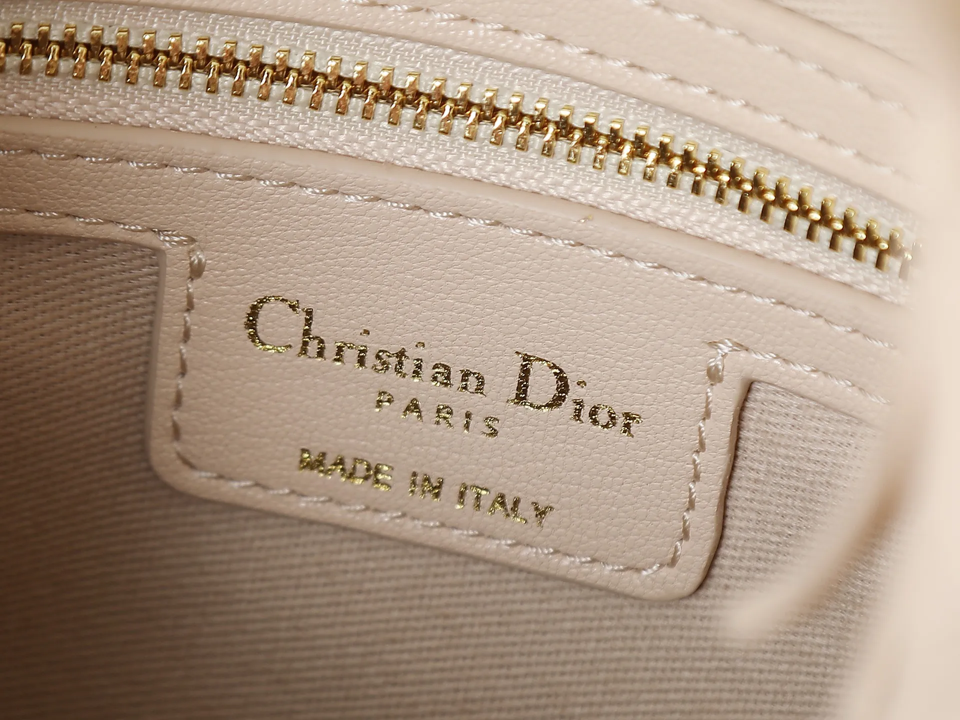 All Categories Official Website "Brand Women's Bags" Women's Bags 💙 DIOR 2026 New DIOR Armpit Crossbody Bag