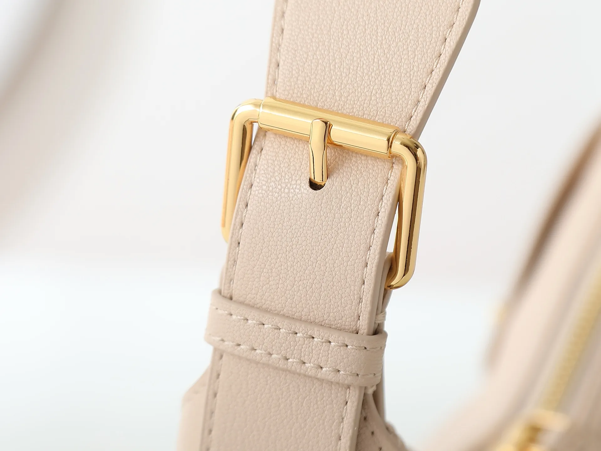 All Categories Official Website "Brand Women's Bags" Women's Bags 💙 DIOR 2026 New DIOR Armpit Crossbody Bag