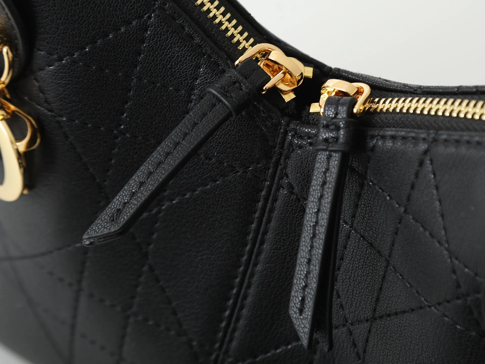 All Categories Official Website "Brand Women's Bags" Women's Bags 💙 DIOR 2026 New DIOR Armpit Crossbody Bag