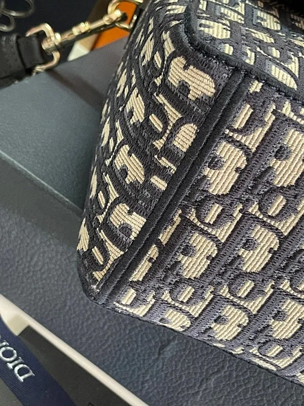 All Categories Official Website "Brand Women's Bags" Women's Bags 💙 DIOR 2025 New DIOR Crossbody Bag