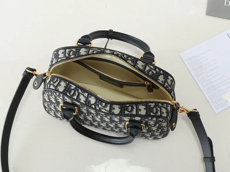 All Categories Official Website "Brand Women's Bags" Women's Bags 💙 DIOR 2025 New DIOR Crossbody Bag