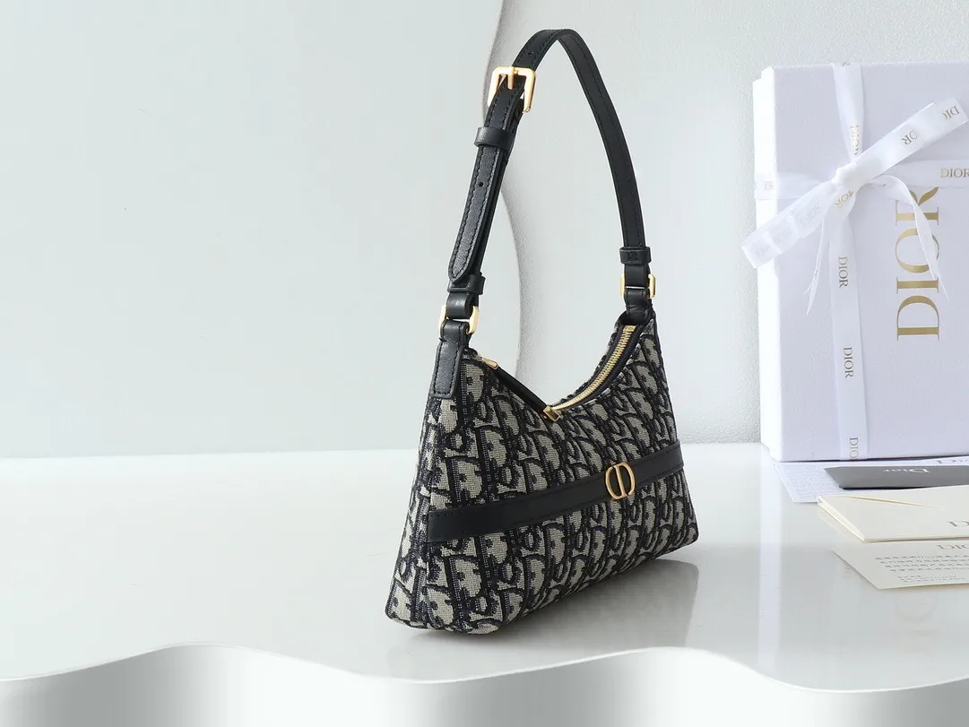 All categories Official website "Brand Women's Bags" Women's Bags 💙 DIOR 2025 new DIOR armpit bag