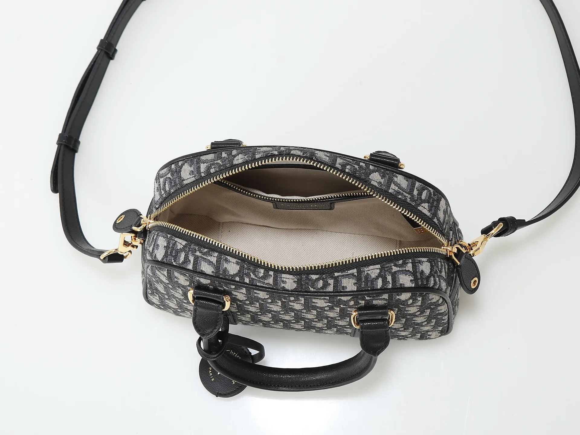 All Categories Official Website "Brand Women's Bags" Women's Bags 💙 DIOR 2026 New DIOR Crossbody Bag