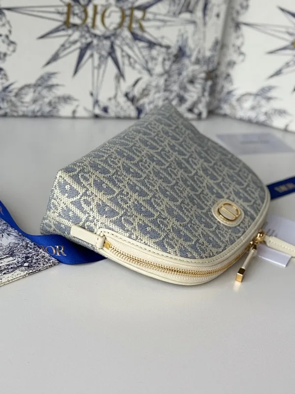 All Categories Official Website "Brand Women's Bags" Women's Bags 💙 DIOR 2025 New Dior Cosmetic Bag