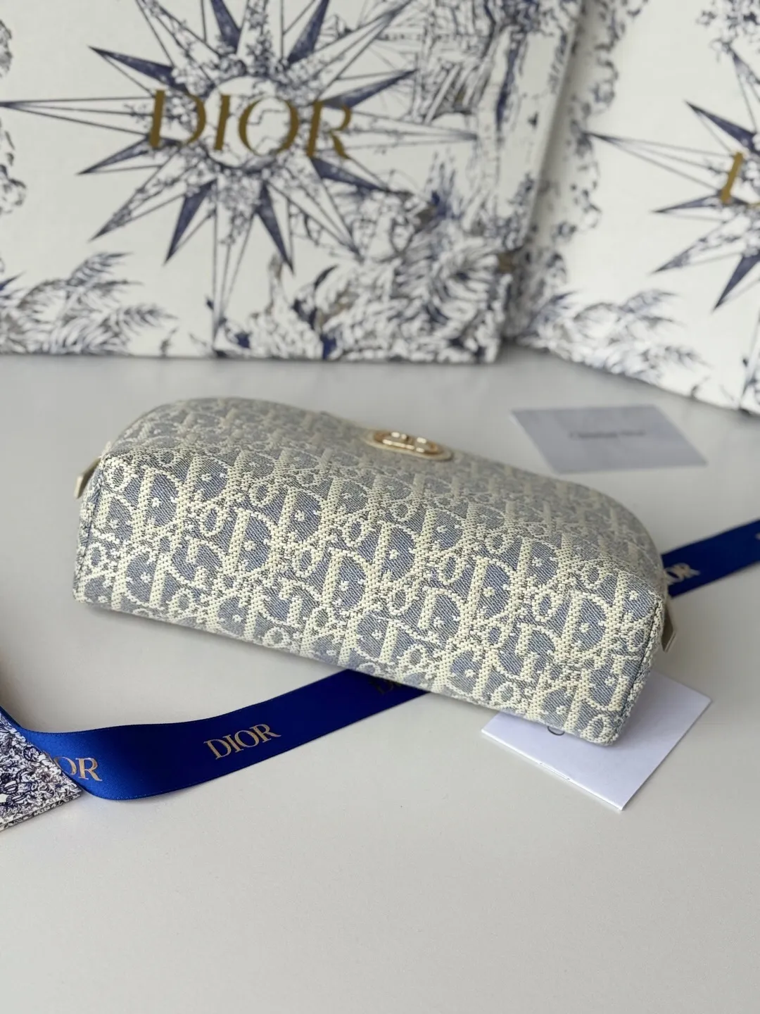 All Categories Official Website "Brand Women's Bags" Women's Bags 💙 DIOR 2025 New Dior Cosmetic Bag