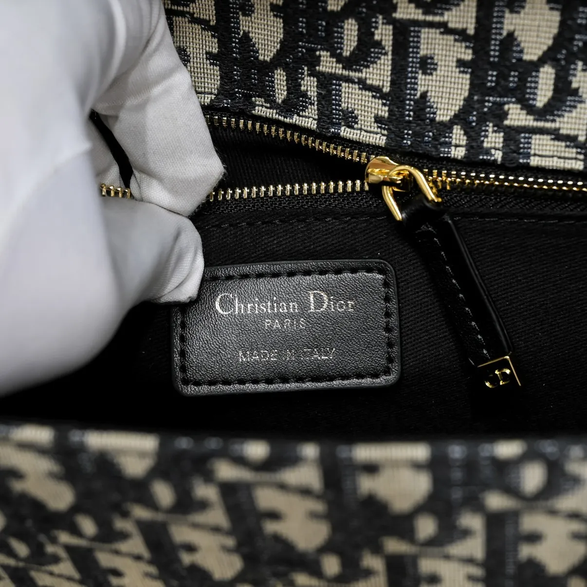 All Categories Official Website "Brand Women's Bags" Women's Bags 💙 DIOR 2025 New DIOR Crossbody Bag