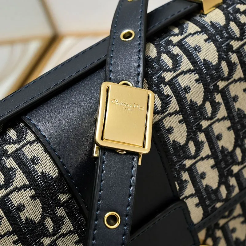 All Categories Official Website "Brand Women's Bags" Women's Bags 💙 DIOR 2025 New DIOR Crossbody Bag