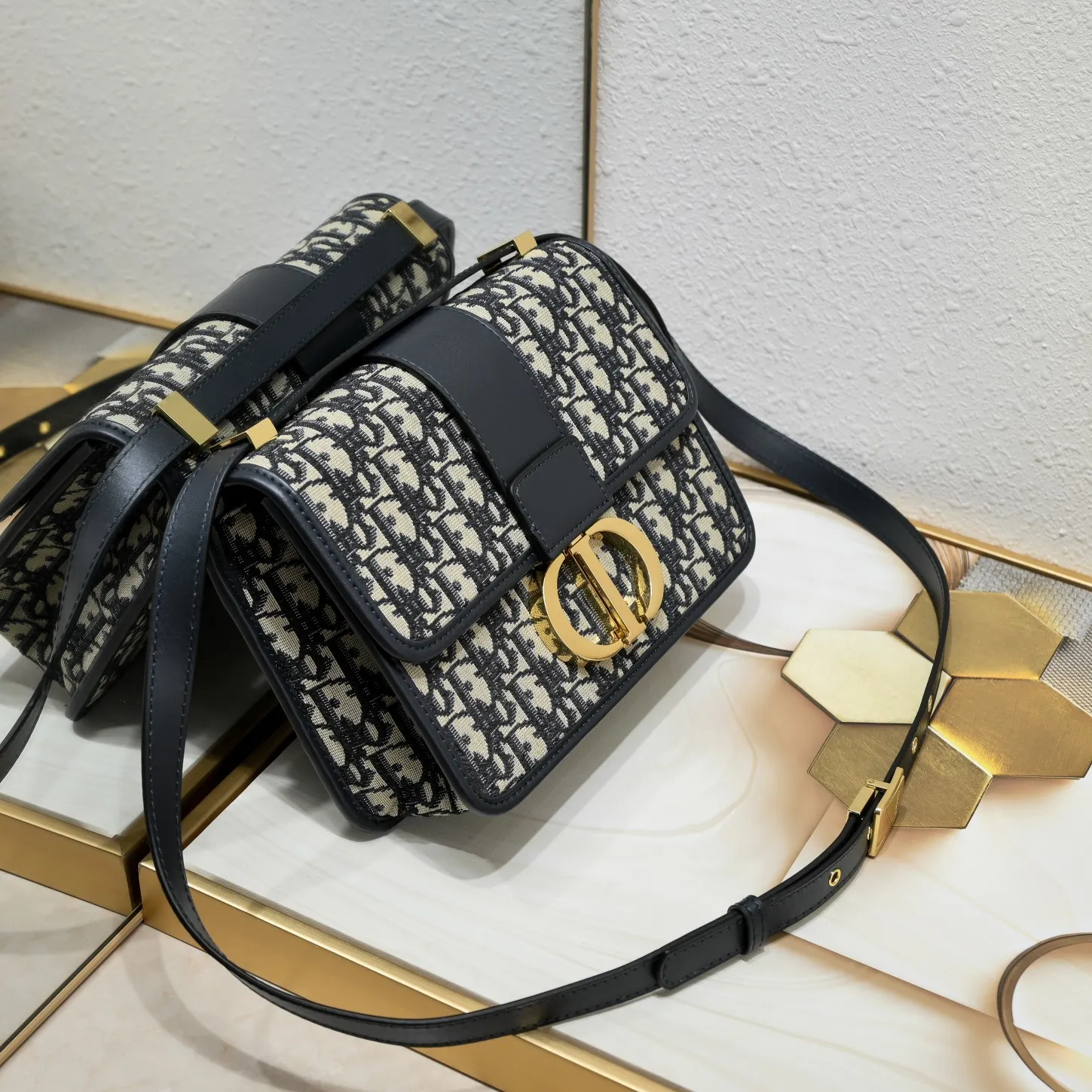 All Categories Official Website "Brand Women's Bags" Women's Bags 💙 DIOR 2025 New DIOR Crossbody Bag