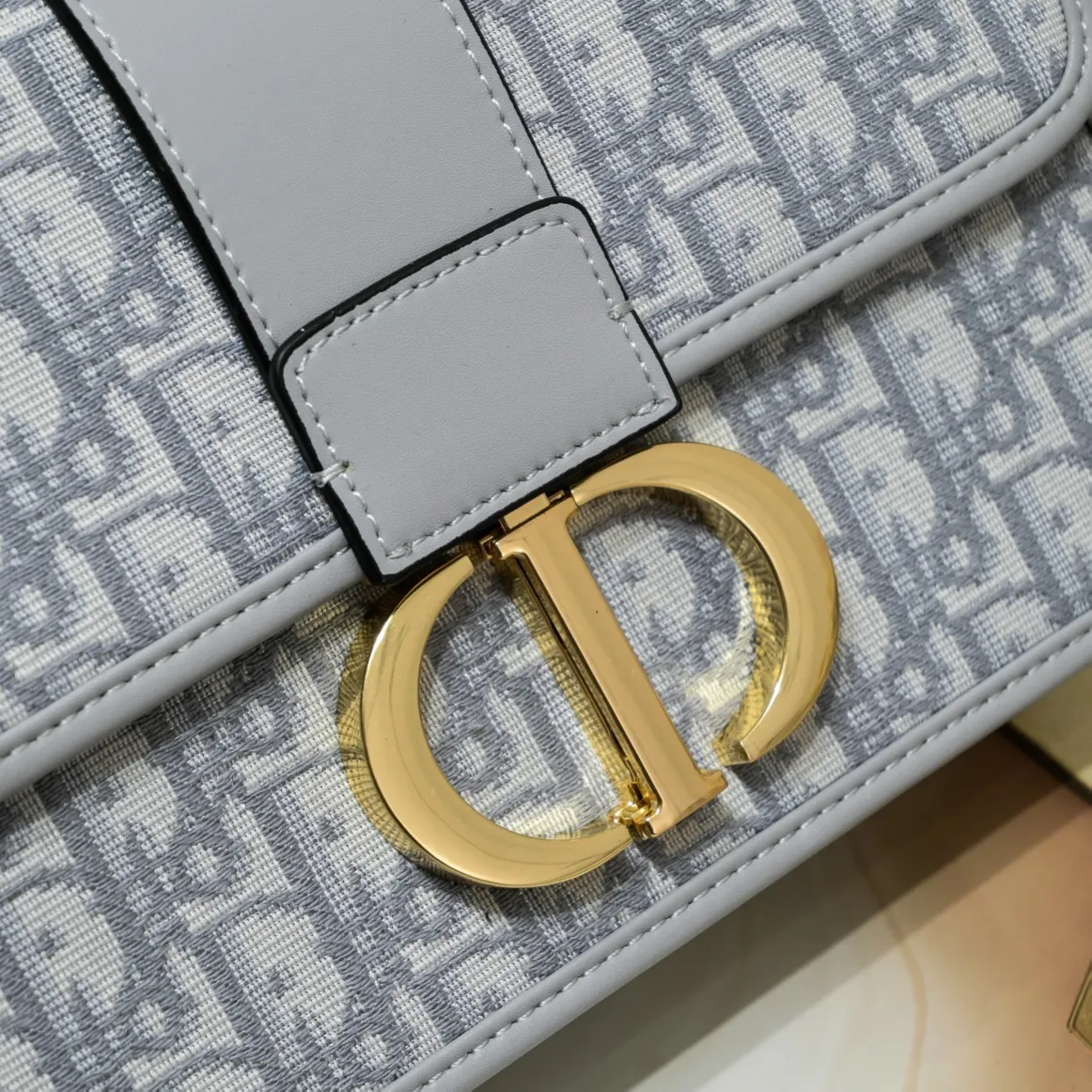 All Categories Official Website "Brand Women's Bags" Women's Bags 💙 DIOR 2025 New DIOR Crossbody Bag