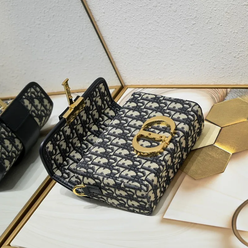 All Categories Official Website "Brand Women's Bags" Women's Bags 💙 DIOR 2025 New DIOR Crossbody Bag