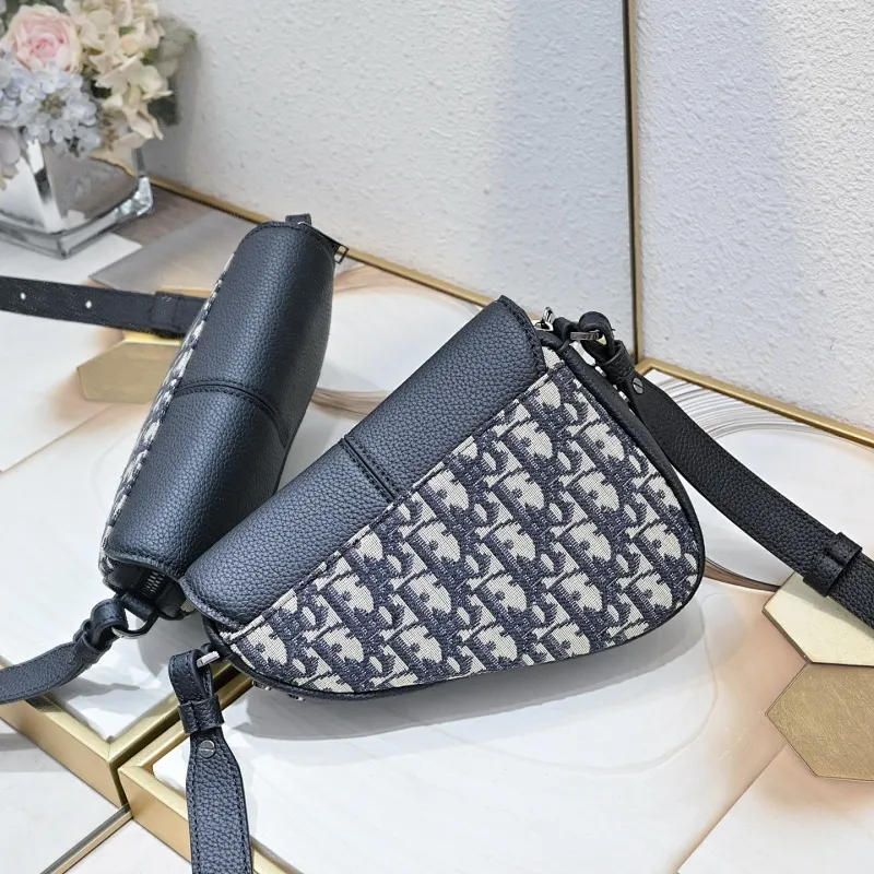 All Categories Official Website "Brand Women's Bags" Women's Bags 💙 DIOR 2025 New DIOR Crossbody Bag