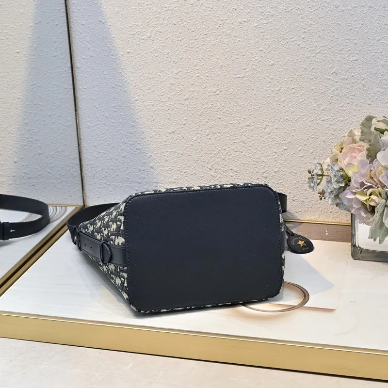 All Categories Official Website "Brand Women's Bags" Women's Bags 💙 DIOR 2025 New DIOR Crossbody Bag