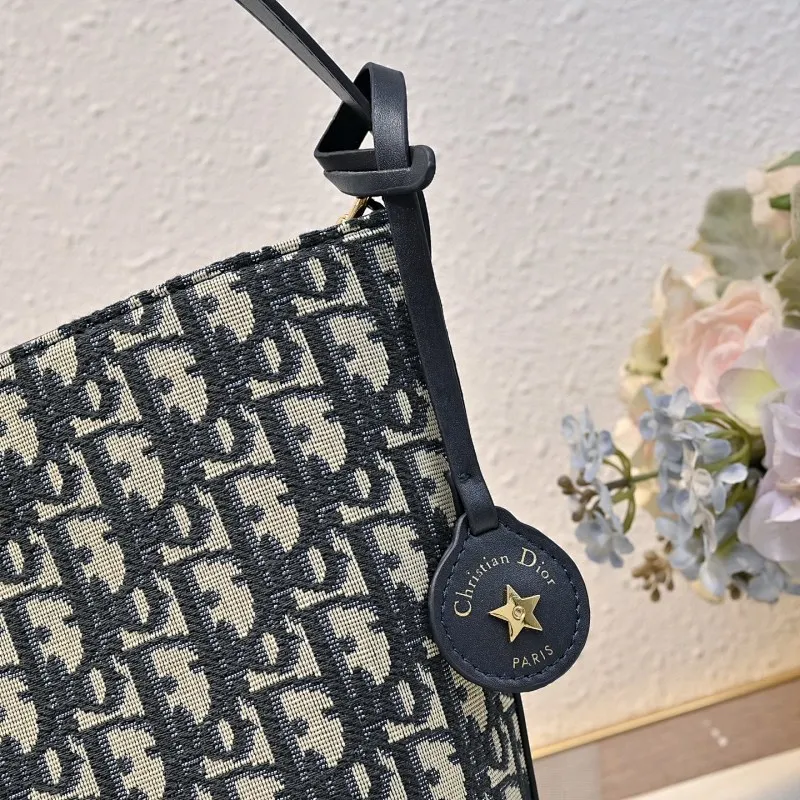 All Categories Official Website "Brand Women's Bags" Women's Bags 💙 DIOR 2025 New DIOR Crossbody Bag