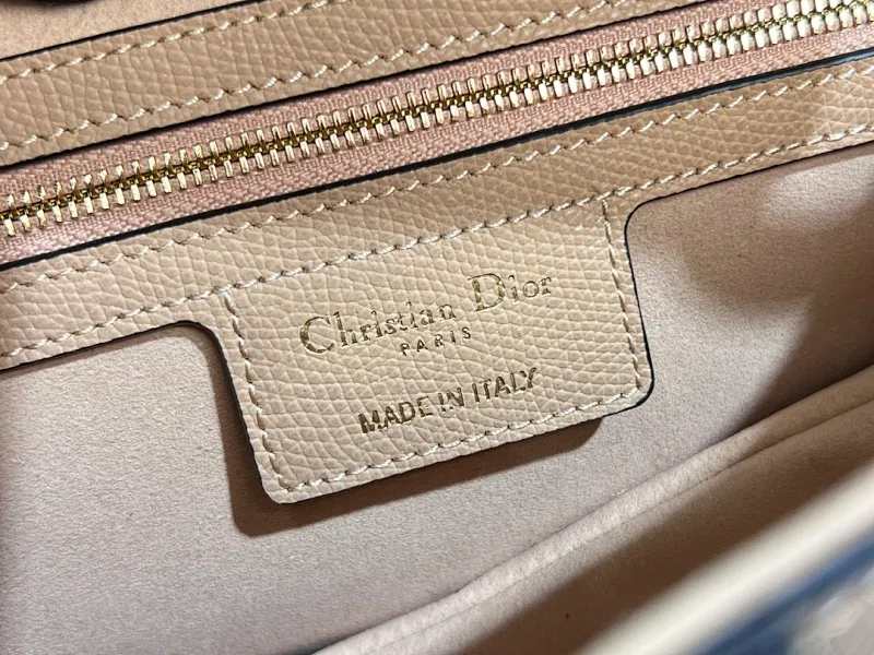 All Categories Official Website "Brand Women's Bags" Women's Bags 💙 DIOR 2026 New DIOR Crossbody Bag