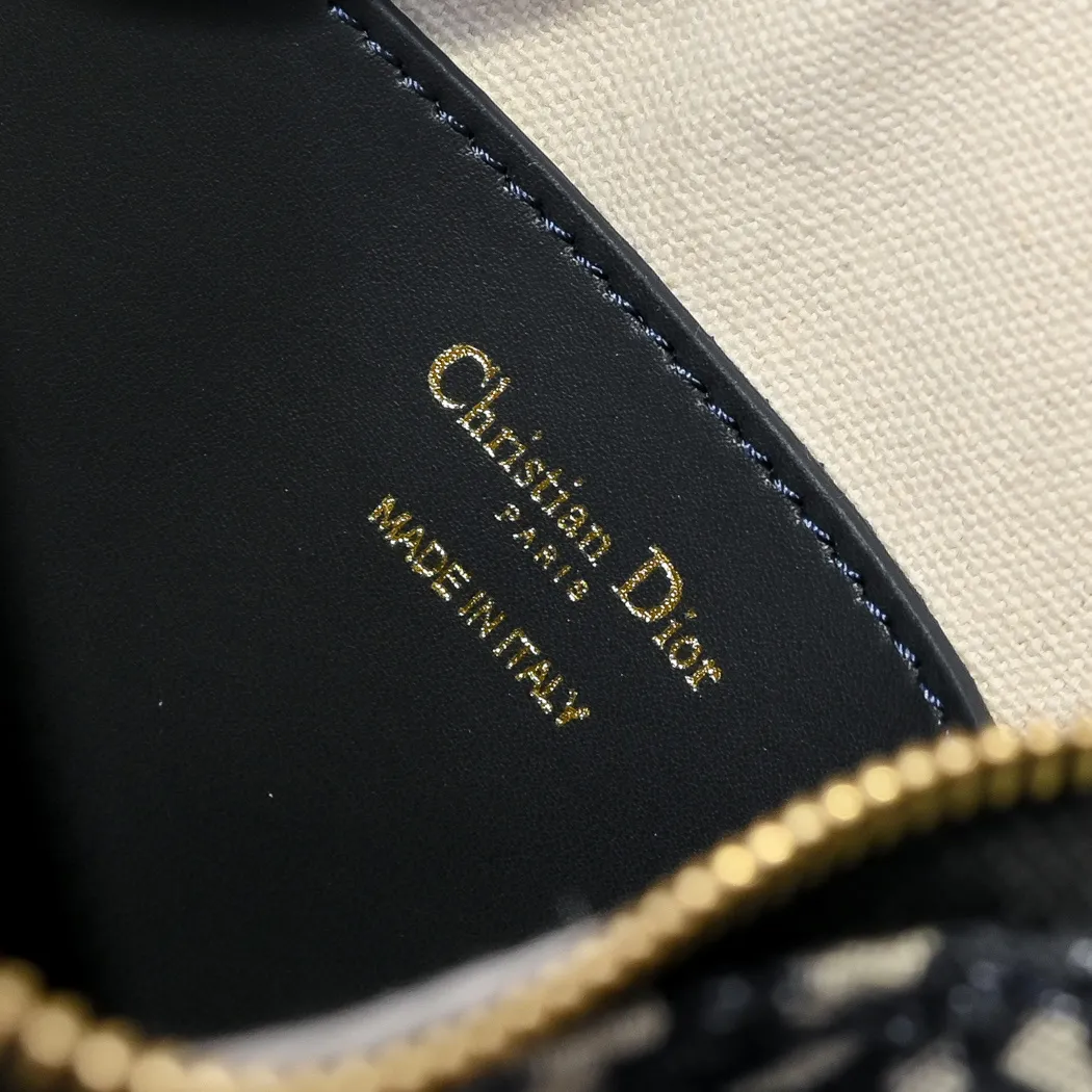 All Categories Official Website "Brand Women's Bags" Women's Bags 💙 DIOR 2025 New DIOR Crossbody Bag