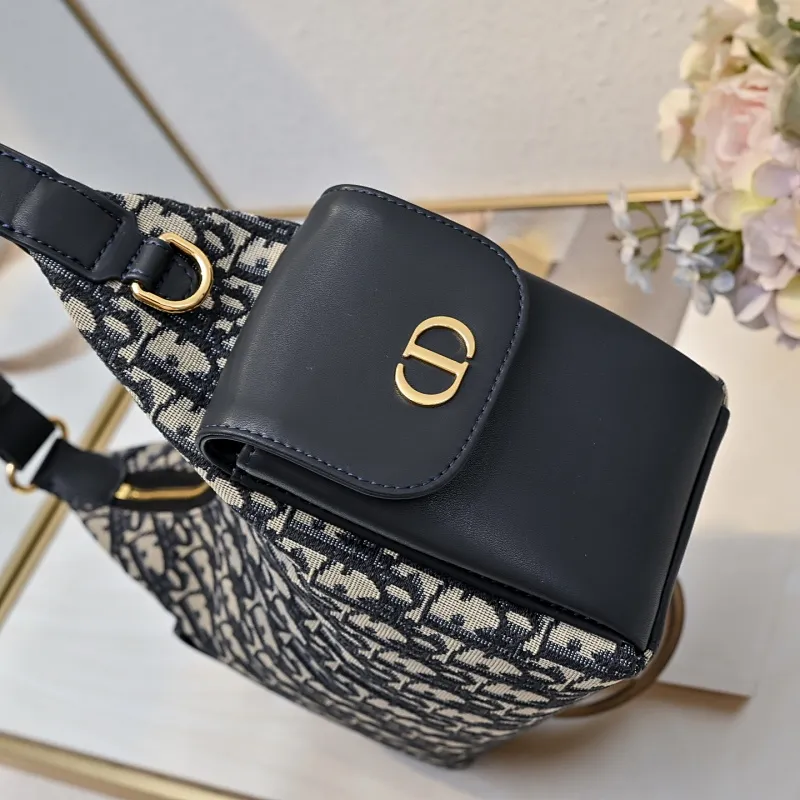 All Categories Official Website "Brand Women's Bags" Women's Bags 💙 DIOR 2025 New DIOR Crossbody Bag
