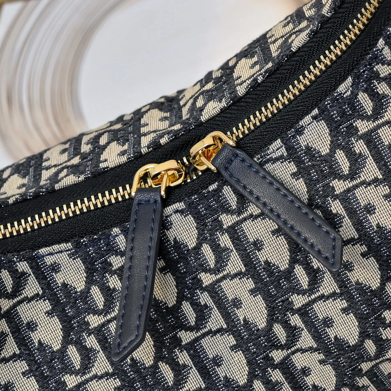All Categories Official Website "Brand Women's Bags" Women's Bags 💙 DIOR 2025 New DIOR Crossbody Bag