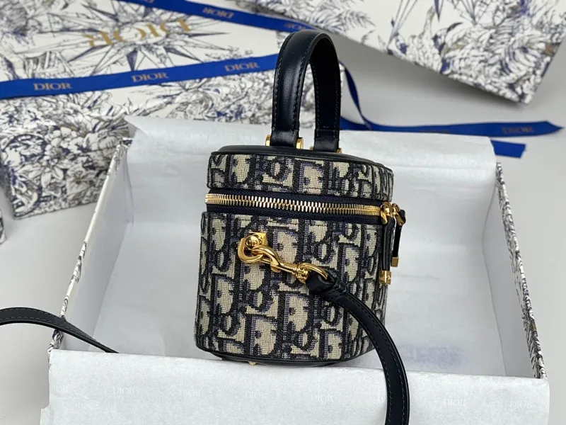 All Categories Official Website "Brand Women's Bags" Women's Bags 💙 DIOR 2025 New DIOR Crossbody Bag