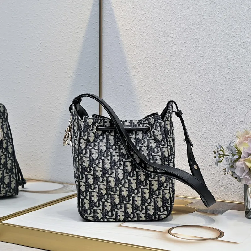 All Categories Official Website "Brand Women's Bags" Women's Bags 💙 DIOR 2025 New DIOR Crossbody Bag