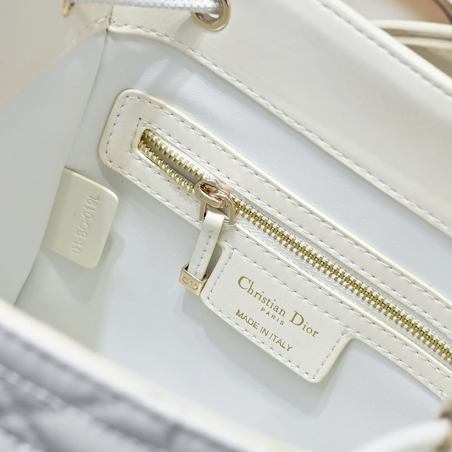 All Categories Official Website "Brand Women's Bags" Women's Bags 💙 DIOR 2025 New DIOR Crossbody Bag