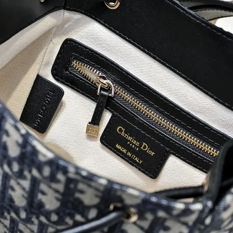 All Categories Official Website "Brand Women's Bags" Women's Bags 💙 DIOR 2025 New DIOR Crossbody Bag