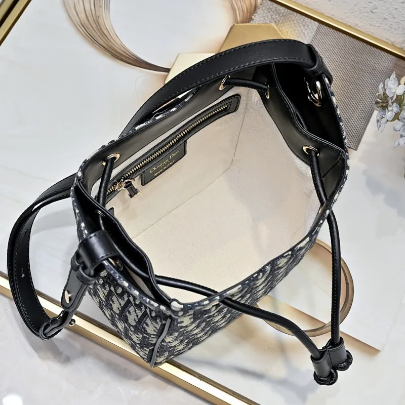 All Categories Official Website "Brand Women's Bags" Women's Bags 💙 DIOR 2025 New DIOR Crossbody Bag