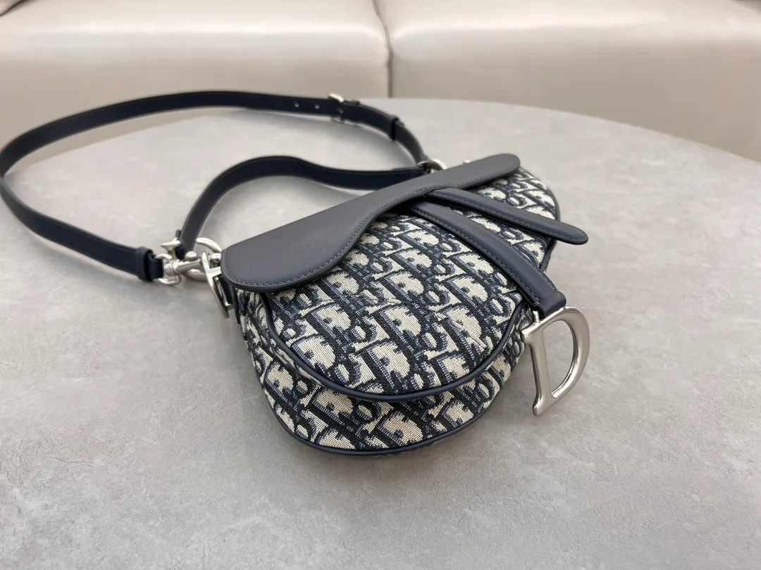 All Categories Official Website "Brand Women's Bags" Women's Bags 💙 DIOR 2026 New DIOR Crossbody Bag