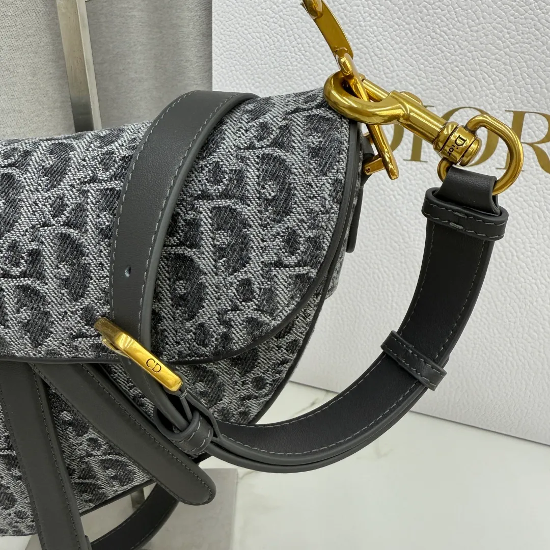 All Categories Official Website "Brand Women's Bags" Women's Bags 💙 DIOR 2026 New DIOR Crossbody Bag