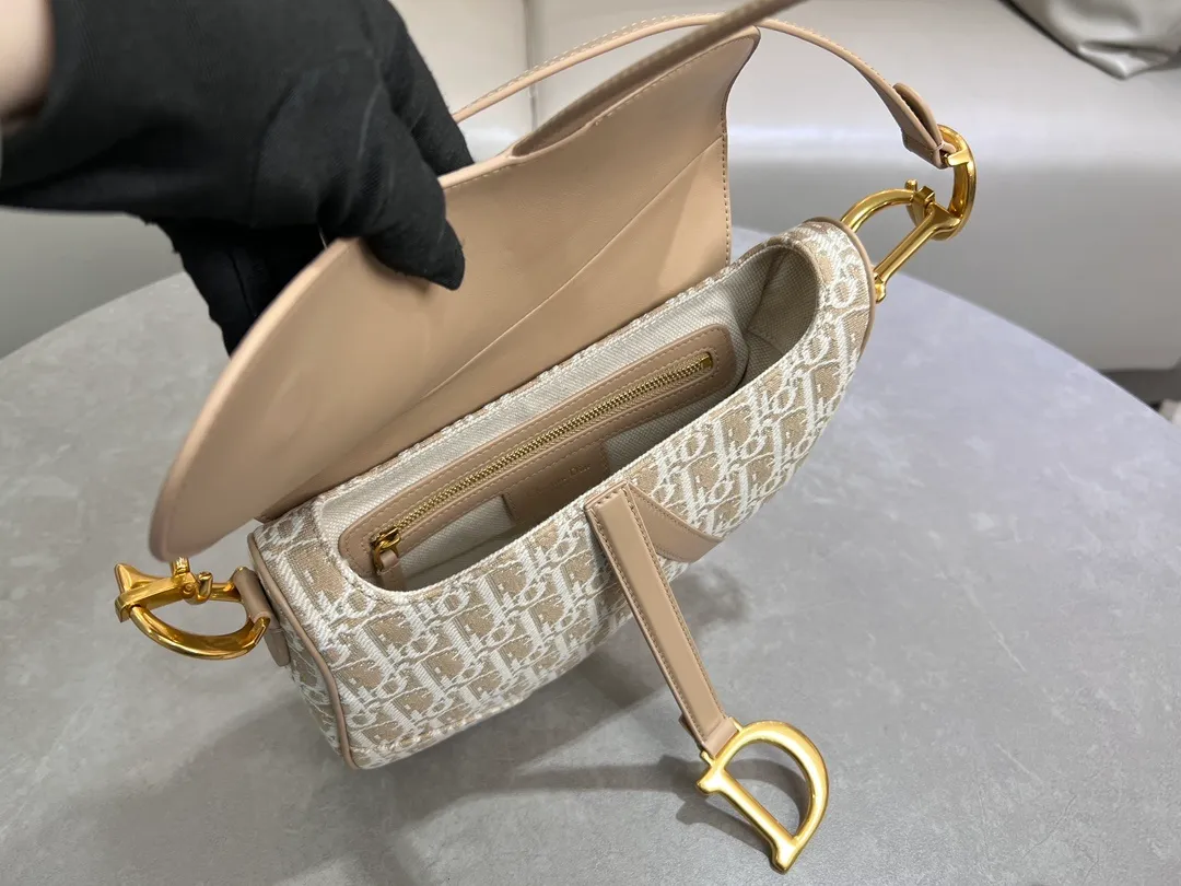 All Categories Official Website "Brand Women's Bags" Women's Bags 💙 DIOR 2026 New DIOR Crossbody Bag