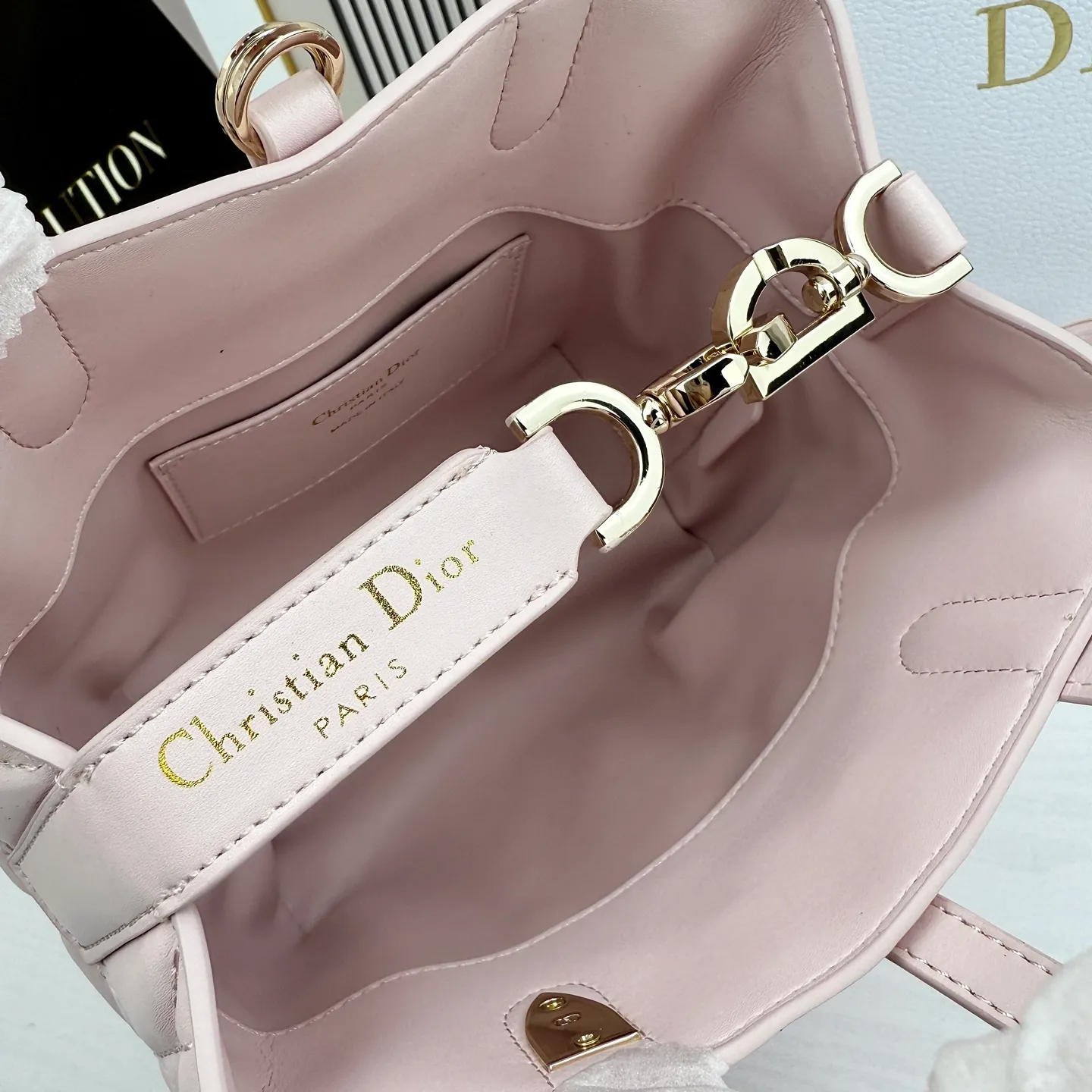 All Categories Official Website "Brand Women's Bags" Women's Bags 💙 DIOR 2026 New DIOR Handbags