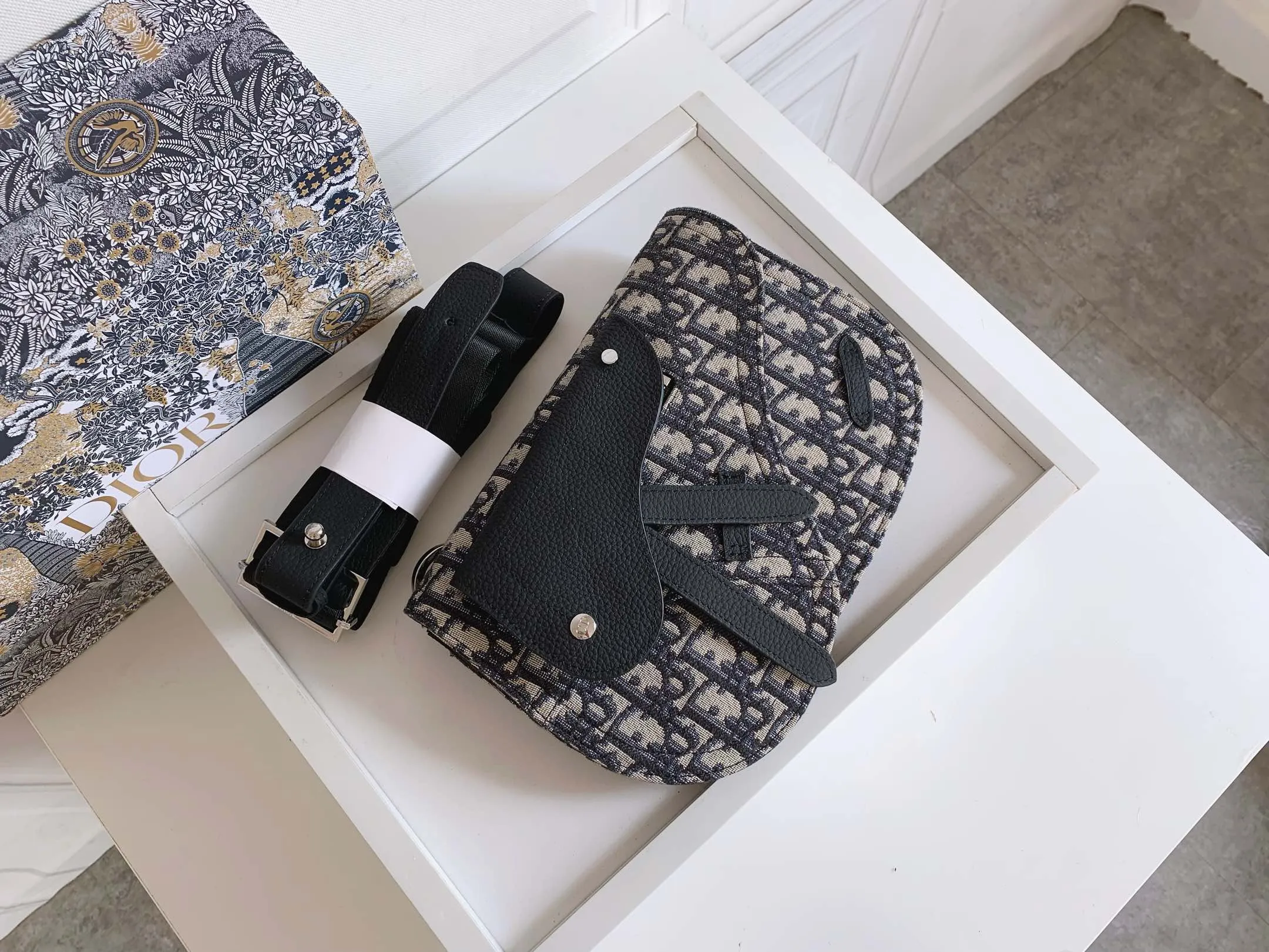 All Categories Official Website "Brand Women's Bags" Women's Bags 💙 DIOR 2026 New DIOR Crossbody Bag