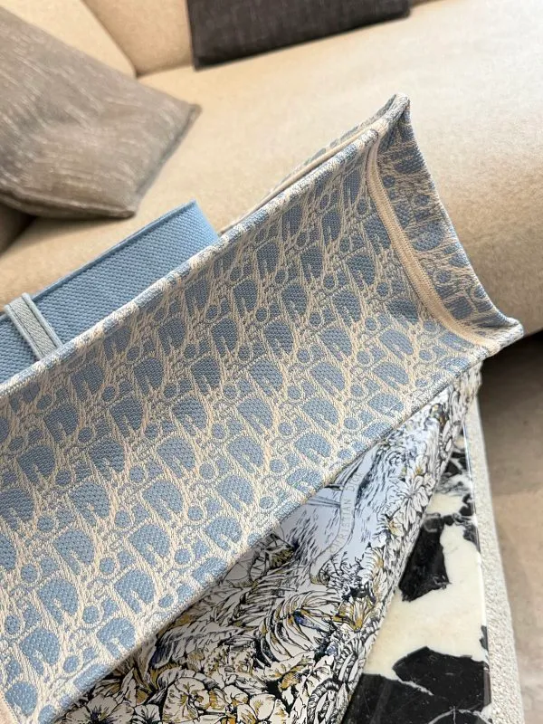 All Categories Official Website "Brand Women's Bags" Women's Bags 💙 DIOR 2026 New DIOR Handbags