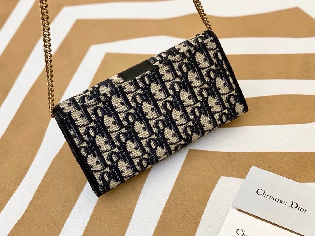All Categories Official Website "Brand Women's Bags" Women's Bags 💙 DIOR 2025 New DIOR Crossbody Bag