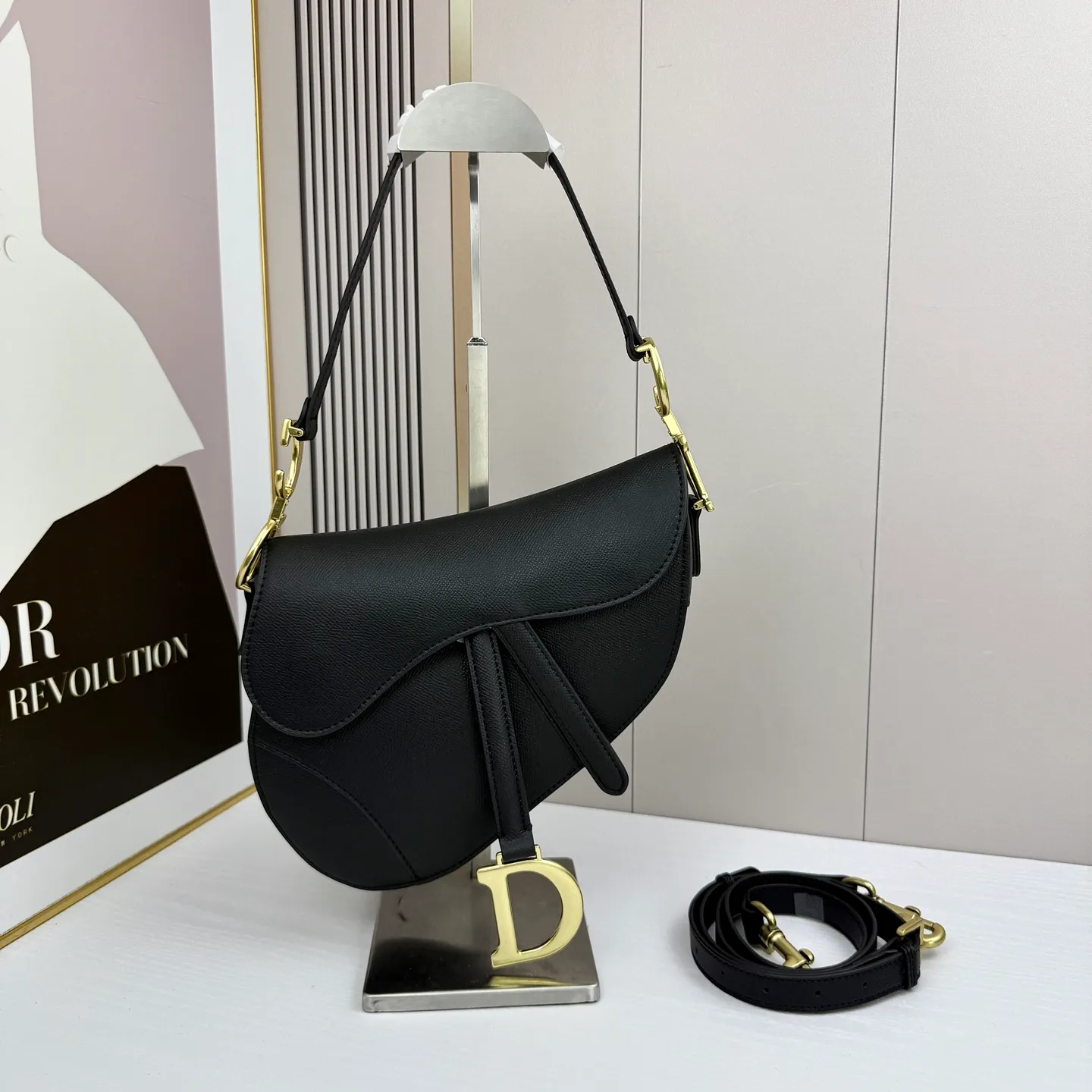 All categories Official website "Brand Women's Bags" Women's Bags 💙 DIOR DIOR 2026 new crossbody shoulder bag