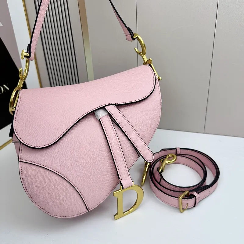 All categories Official website "Brand Women's Bags" Women's Bags 💙 DIOR DIOR 2026 new crossbody shoulder bag