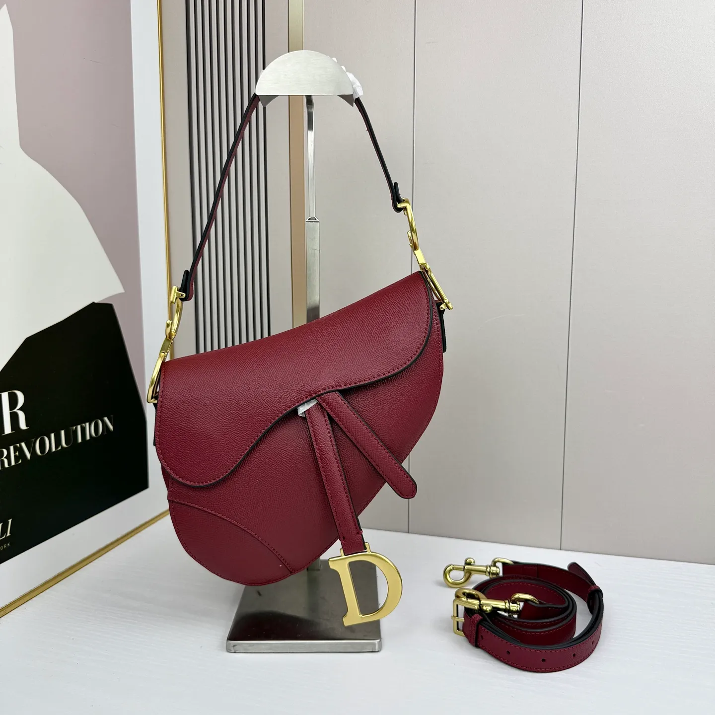 All categories Official website "Brand Women's Bags" Women's Bags 💙 DIOR DIOR 2026 new crossbody shoulder bag