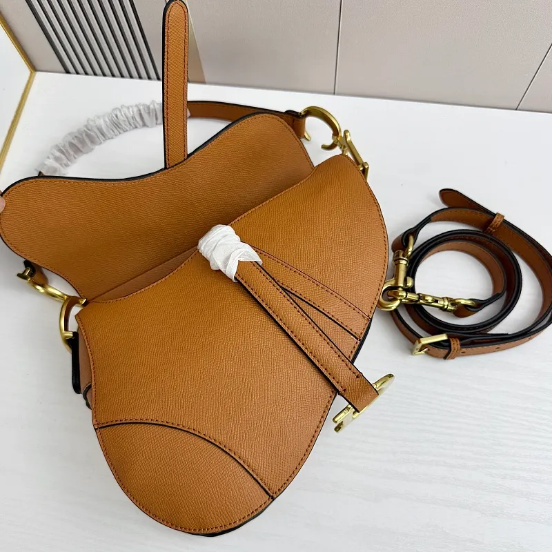 All categories Official website "Brand Women's Bags" Women's Bags 💙 DIOR DIOR 2026 new crossbody shoulder bag